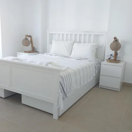 Side Felicia Residence 3 Bedroom Penthouse With Roof Terrace Apartmán