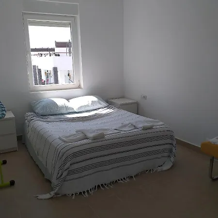 Side Felicia Residence 3 Bedroom Penthouse With Roof Terrace Apartmán