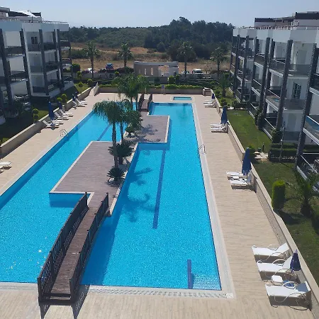 Side Felicia Residence 3 Bedroom Penthouse With Roof Terrace Apartmán *